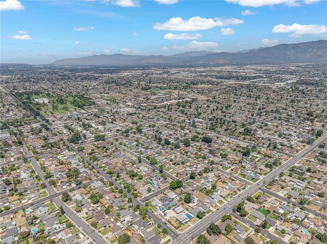 822 W H Street, Ontario, CA 91762