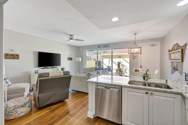 175 Farmingdale Drive, Jupiter, FL 33458