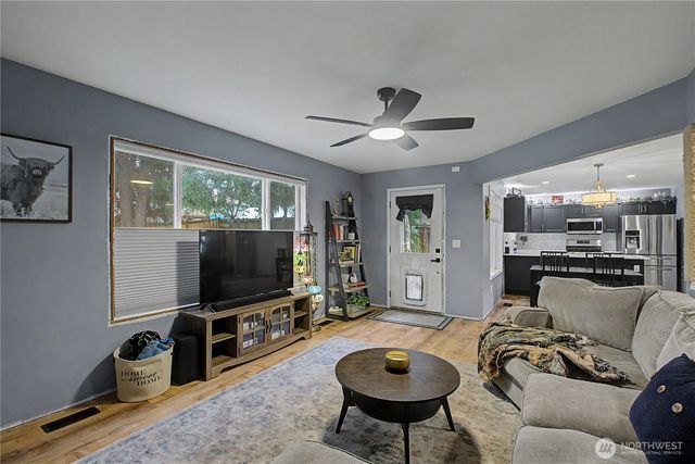 8913 172nd Street Ct E, Puyallup, WA 98375