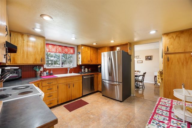 6919 D.5 Road NE, Moses Lake, WA 98837