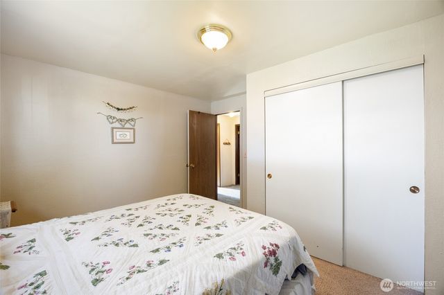 6919 D.5 Road NE, Moses Lake, WA 98837