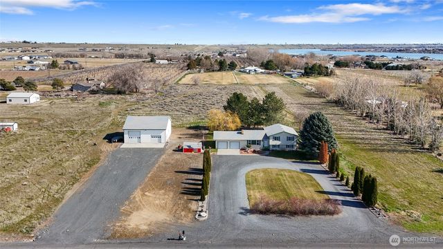 6919 D.5 Road NE, Moses Lake, WA 98837