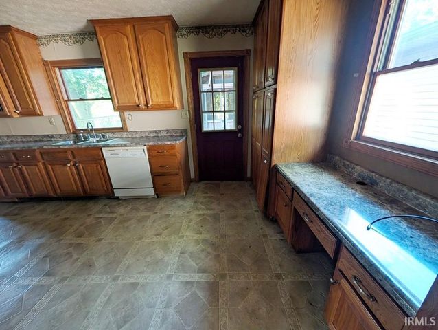 104 E Hancock Avenue, Mitchell, IN 47446