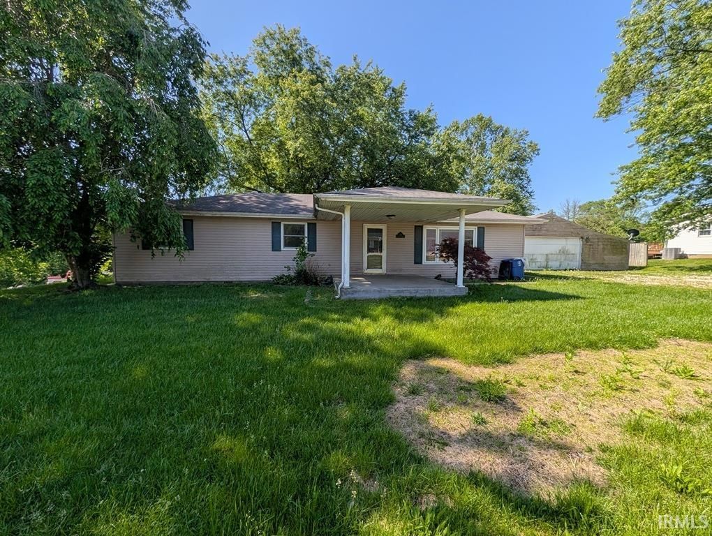 104 E Hancock Avenue, Mitchell, IN 47446