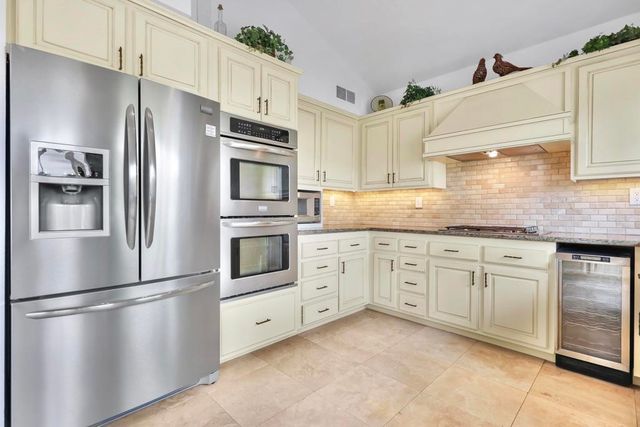 244 Running Springs Drive, Palm Desert, CA 92211