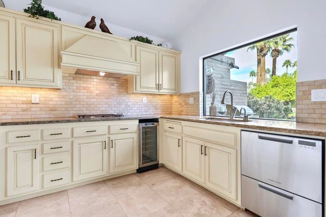 244 Running Springs Drive, Palm Desert, CA 92211