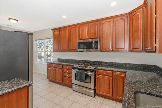 196 Somerset Drive, Massapequa, NY 11758