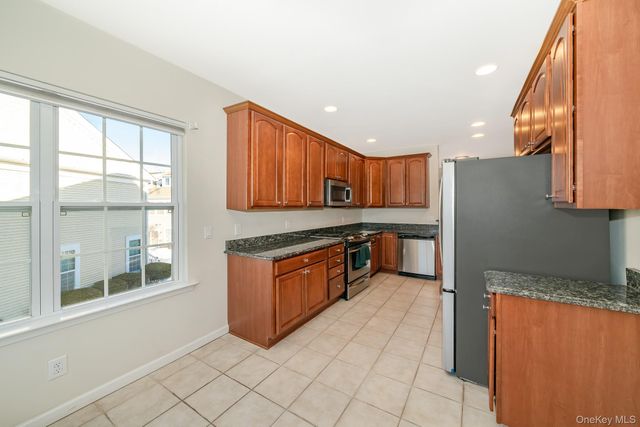 196 Somerset Drive, Massapequa, NY 11758