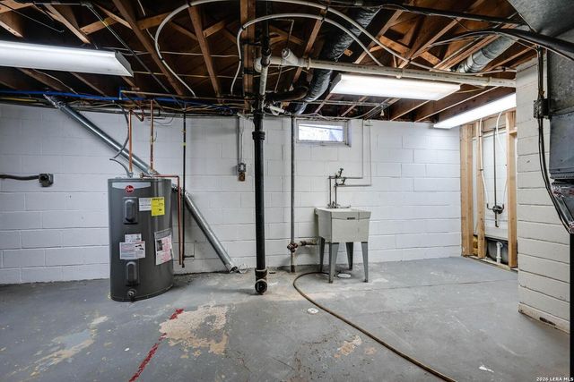 6403 Ridge Creek Dr, San Antonio, TX 78233