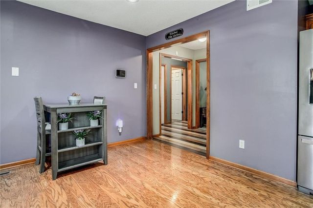 5005 NW Nantucket Drive, Blue Springs, MO 64015
