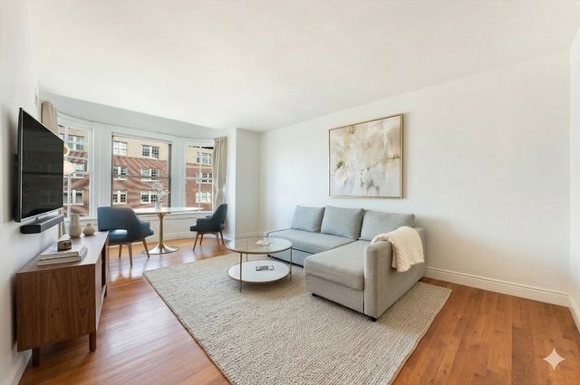 4 Charlesgate East 703, Boston, MA 02115