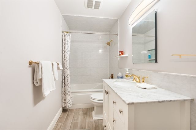 4 Charlesgate East 703, Boston, MA 02115