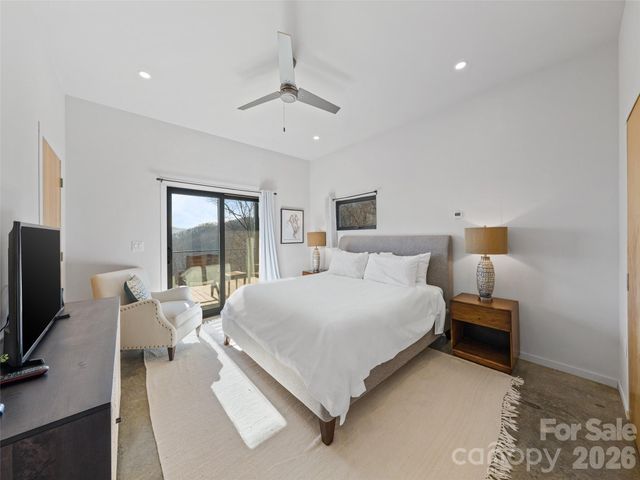 147 Bluff Creek Terrace, Candler, NC 28715