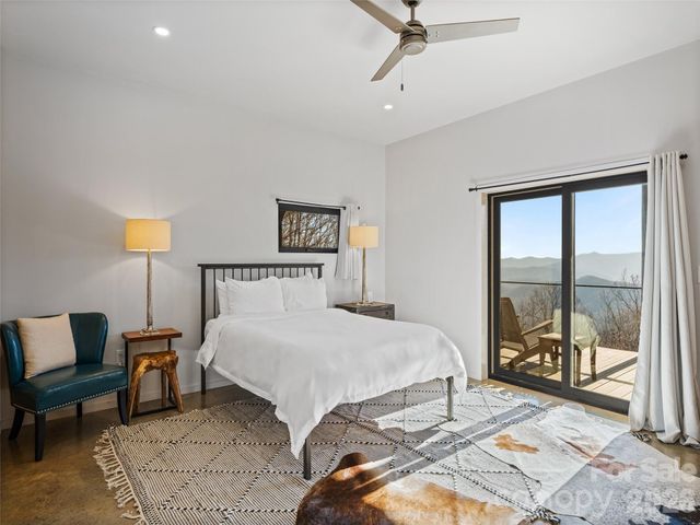 147 Bluff Creek Terrace, Candler, NC 28715