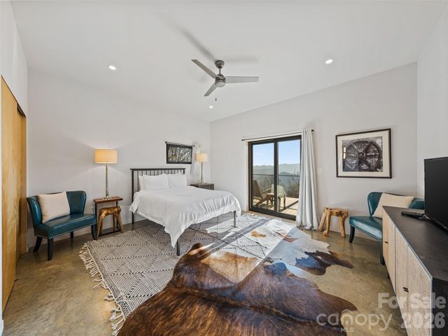 147 Bluff Creek Terrace, Candler, NC 28715