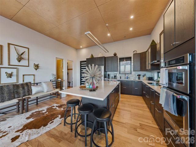 147 Bluff Creek Terrace, Candler, NC 28715