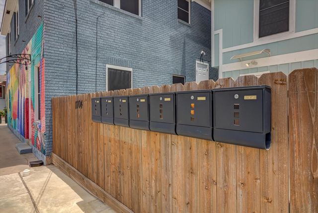 1708 19th St Street 3, Galveston, TX 77550