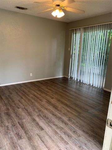 413-415 Live Oak ST A & B, Kyle, TX 78640