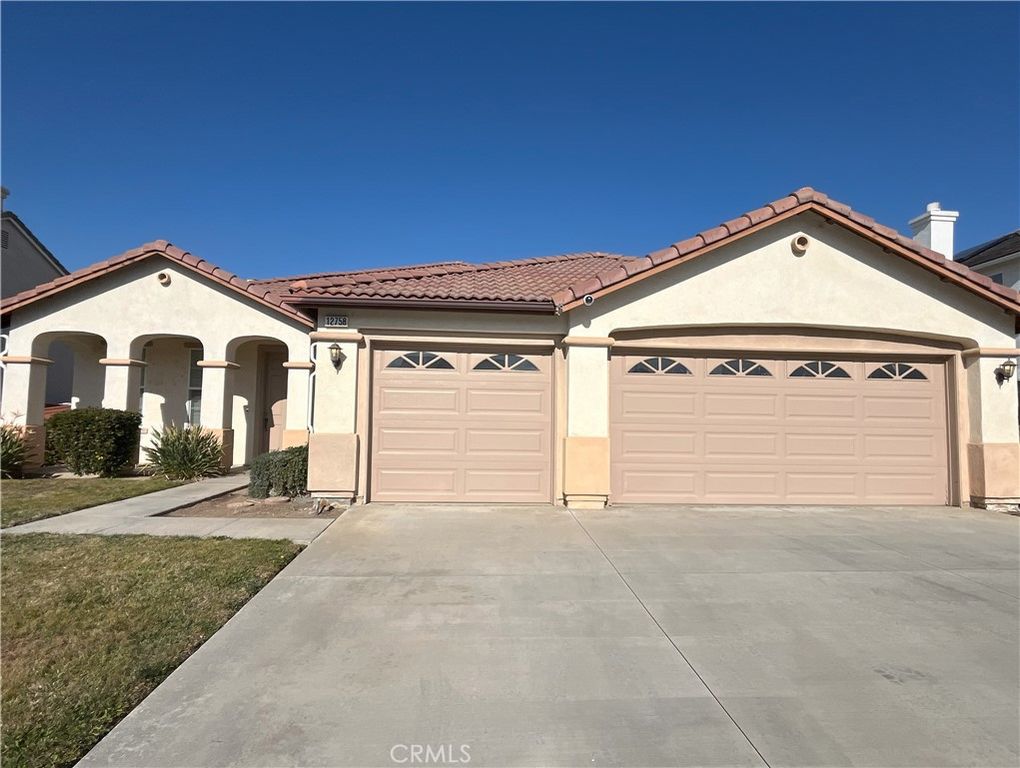 12758 Royal Palm Ln, Riverside, CA 92503 — exterior