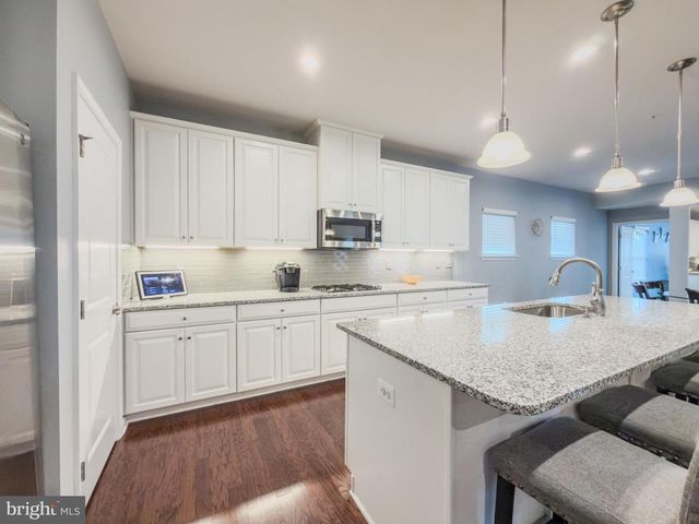 21913 CLARKSBURG RD, Clarksburg, MD 20871