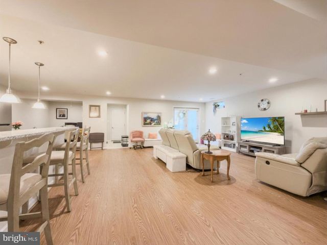 21913 CLARKSBURG RD, Clarksburg, MD 20871
