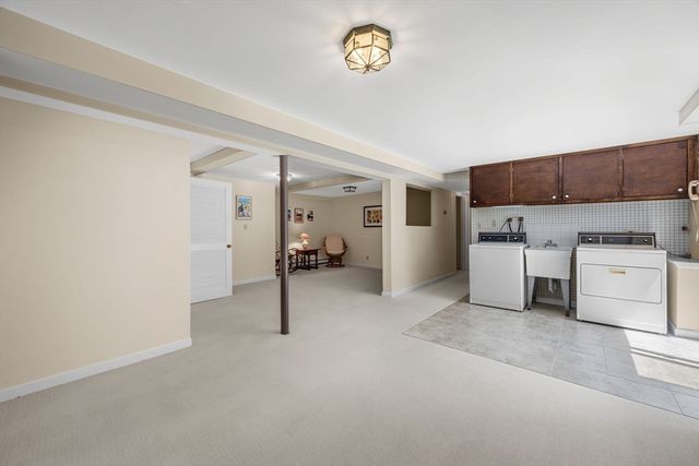 11 Little Marsh Ln, Harwich, MA 02645