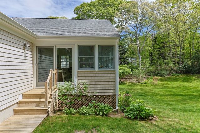 11 Little Marsh Ln, Harwich, MA 02645