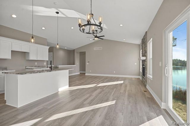 8504 Forest Glen Drive, Grand Blanc, MI 48439