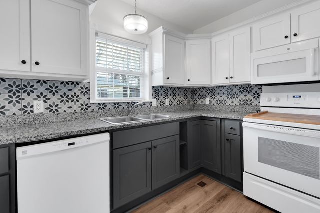 815 N High St, Winchester, TN 37398