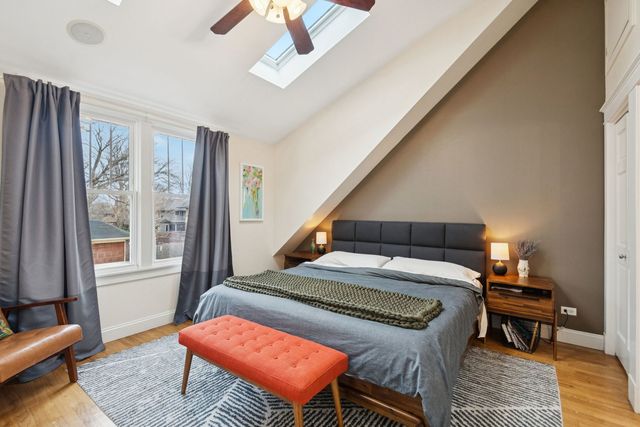 2434 Sherman Avenue, Evanston, IL 60201