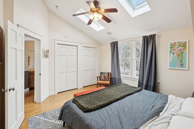 2434 Sherman Avenue, Evanston, IL 60201