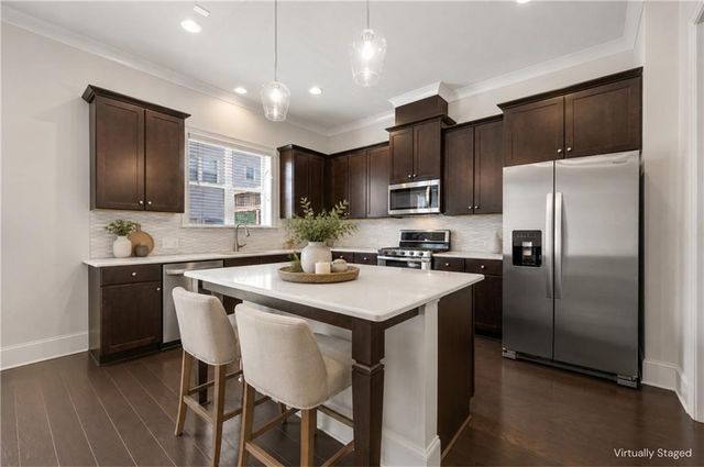600 Alexander Hills, Decatur, GA 30032