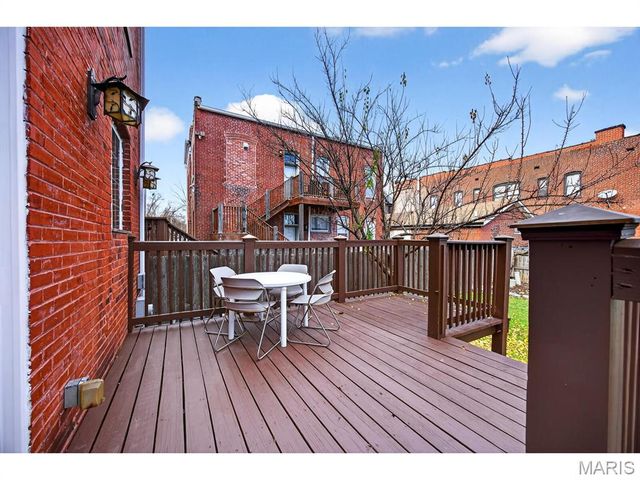 4257 Maryland Avenue, St Louis, MO 63108