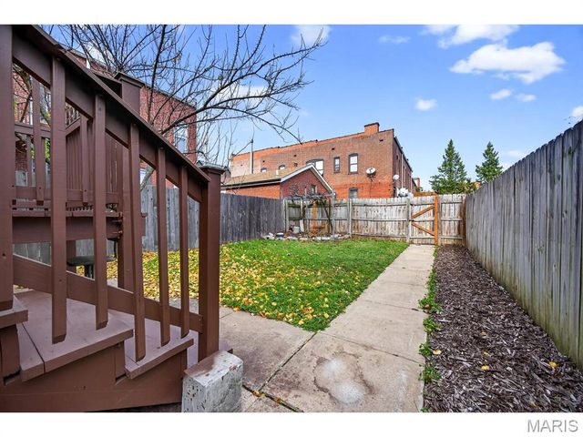 4257 Maryland Avenue, St Louis, MO 63108