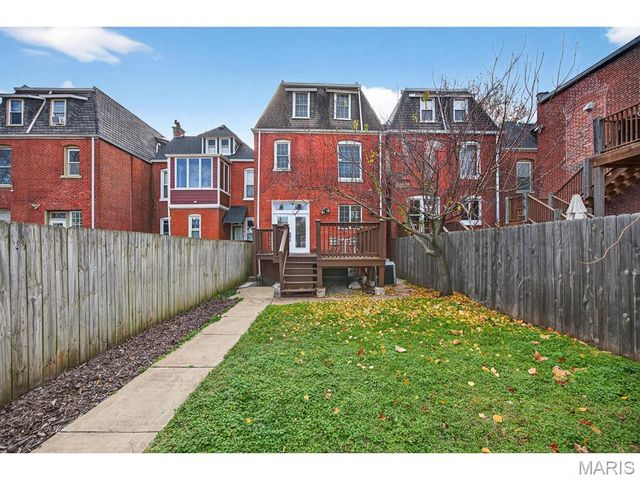 4257 Maryland Avenue, St Louis, MO 63108