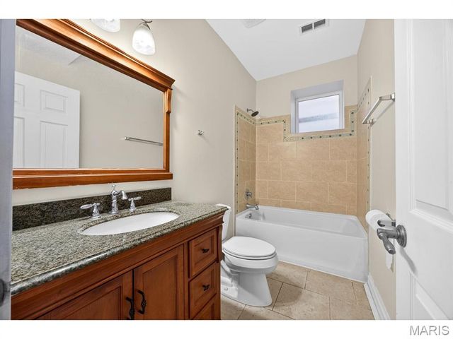 4257 Maryland Avenue, St Louis, MO 63108