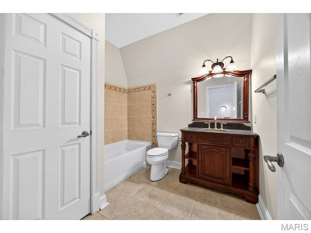 4257 Maryland Avenue, St Louis, MO 63108