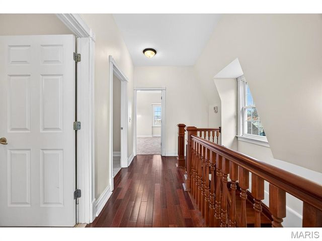 4257 Maryland Avenue, St Louis, MO 63108