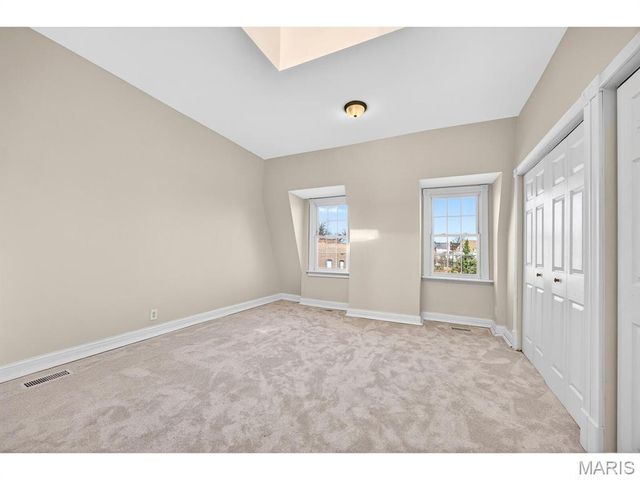 4257 Maryland Avenue, St Louis, MO 63108