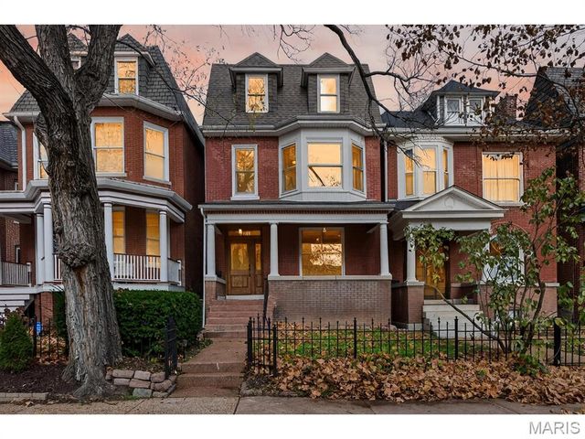 4257 Maryland Avenue, St Louis, MO 63108