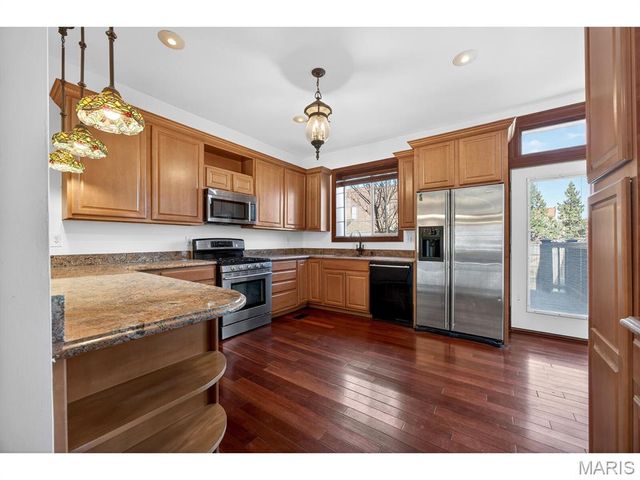 4257 Maryland Avenue, St Louis, MO 63108