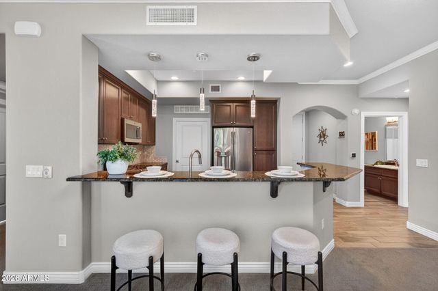 7601 E INDIAN BEND Road 2055, Scottsdale, AZ 85250