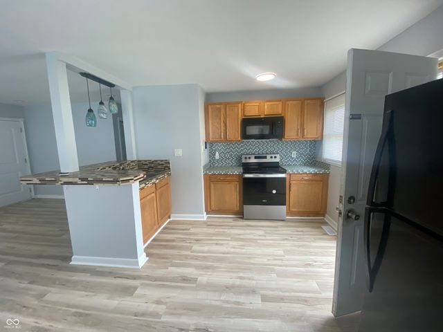 841 S Addison Street, Indianapolis, IN 46221