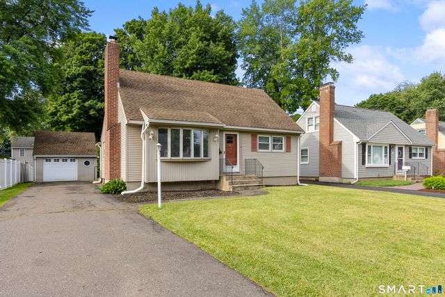 39 Whiteside Street, Newington, CT 06111