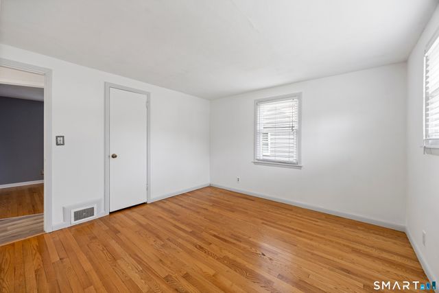 39 Whiteside Street, Newington, CT 06111