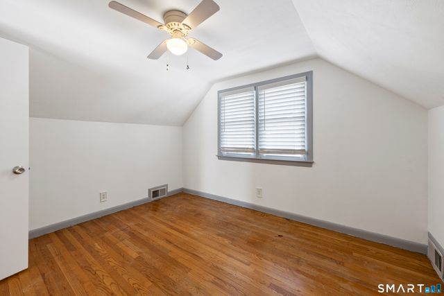 39 Whiteside Street, Newington, CT 06111
