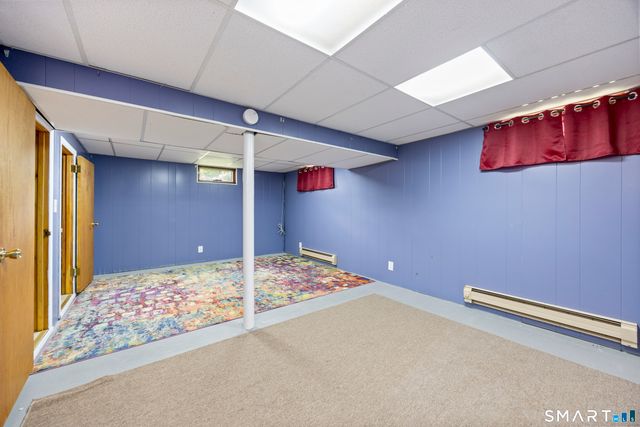 39 Whiteside Street, Newington, CT 06111