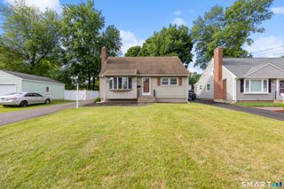 39 Whiteside Street, Newington, CT 06111
