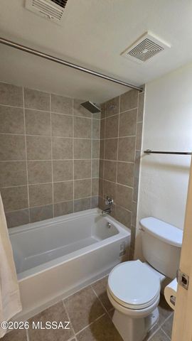1810 E Blacklidge Dr Apt 825, Tucson, AZ 85719