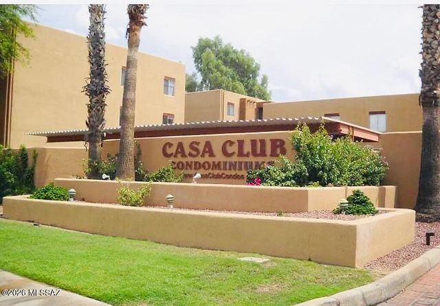 1810 E Blacklidge Dr Apt 825, Tucson, AZ 85719